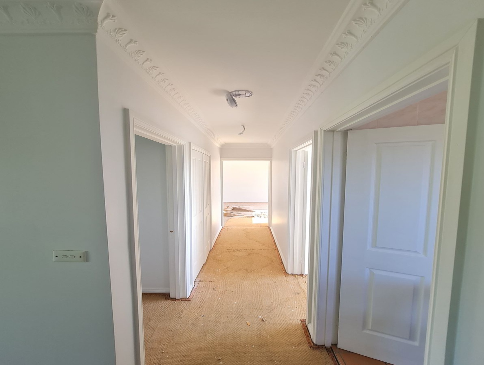 Beacon Hills Modern Family Home-9